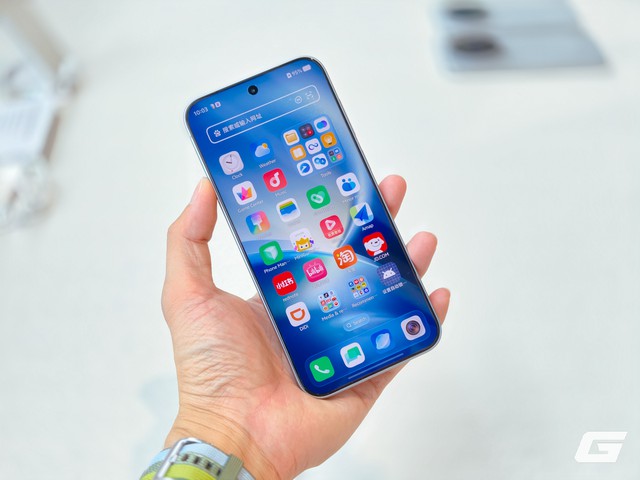 Trên tay vivo X300 Pro Max: Thiết kế nổi bật hơn, camera nâng cấp thấy rõ, cấu hình mạnh, chưa có giá ở Việt Nam - Ảnh 7.