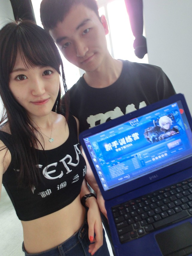 Sốc với 1000 girl xinh tới tận nhà cài đặt game