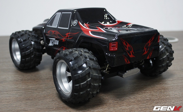 Chơi Thử Ô Tô Điều Khiển Từ Xa Rc Truck Monster - Đồ Chơi Nhỏ Cho Người