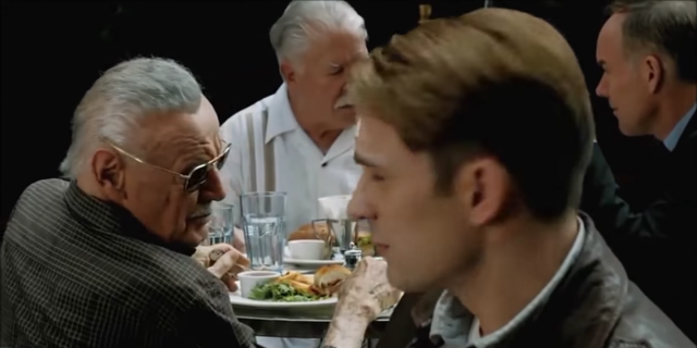 
Cảnh cameo thứ hai của Stan Lee trong The Avengers năm 2012 đã bị cắt khỏi bản chiếu rạp để tiết kiệm thời gian. Ở cảnh đó, ông là người ngồi ăn trưa kế bên Captain America và khuyên anh ấy lấy số của cô hầu bàn
