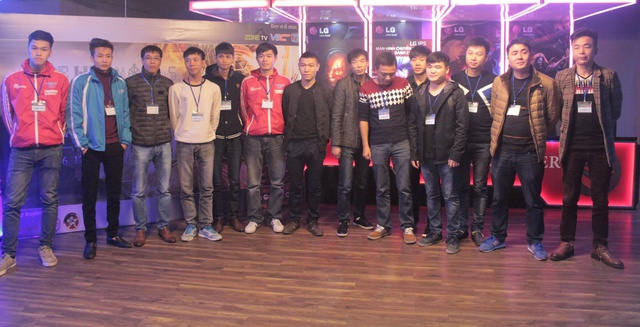 
Hà Nội Open 5 với sự góp mặt của đoàn AoE Romantic - Trung Quốc.
