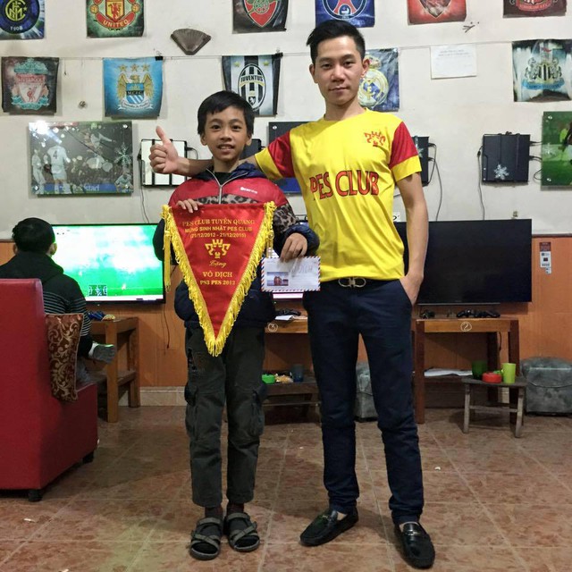 
Anh Hiếu, chủ phòng game PES Club tại Tuyên Quang.
