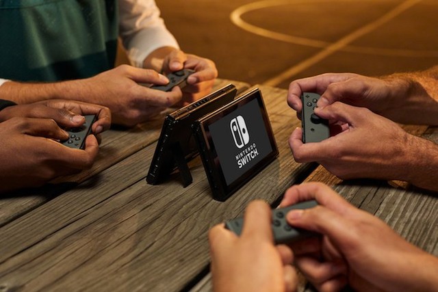 
Giá bán máy Nintendo Switch tại Việt Nam sẽ rơi vào khoảng 8,5 triệu đồng (đã tính thuế)
