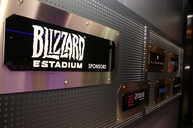 
Logo của Blizzard và các nhà tài trợ
