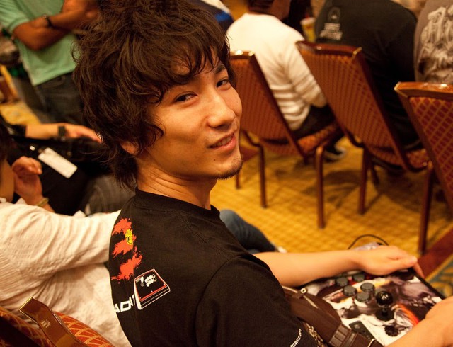 
Game thủ Daigo Umehara ngoài đời thực
