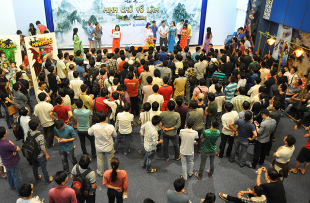 
Cận cảnh một buổi offline họp mặt của cộng đồng game yêu thích thẻ tướng tại Việt Nam.
