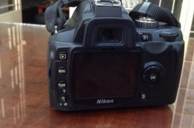 
Nikon D60 - Chiếc máy ảnh cũ Hiếu tiết kiệm mua về để khởi nghiệp đam mê Photographer.

