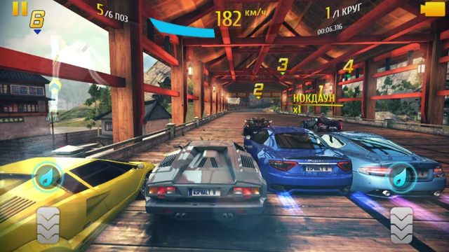 
Những pha drift, cọ xát va chạm tóe lửa chính là điểm nhấn đồ họa của dòng game đua xe.

