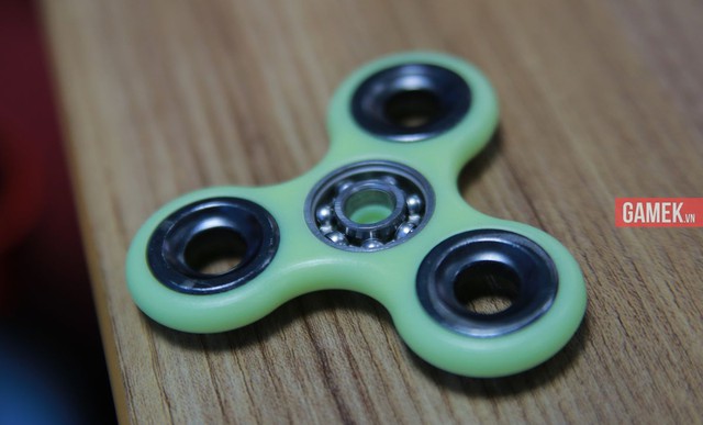 
Cấu tạo của Spinner tương đối đơn giản, bao gồm một vòng bi ở giữa để đảm bảo chuyển động xoay tròn.
