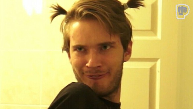 
PewDiePie thường xuyên thể hiện phong cách troll trong các video của mình.
