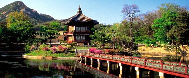 
Cung điện Gyeongbok - tiêu biểu cho nền nghệ thuật kiến trúc phương Đông chịu ảnh hưởng của văn hóa Trung Hoa và là niềm tự hào của người dân Hàn Quốc
