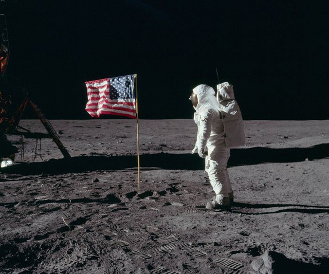 Thực hư giả thuyết Neil Amstrong không phải người đầu tiên đặt chân lên Mặt Trăng làm đau đầu dân mạng gần đây - Ảnh 7.
