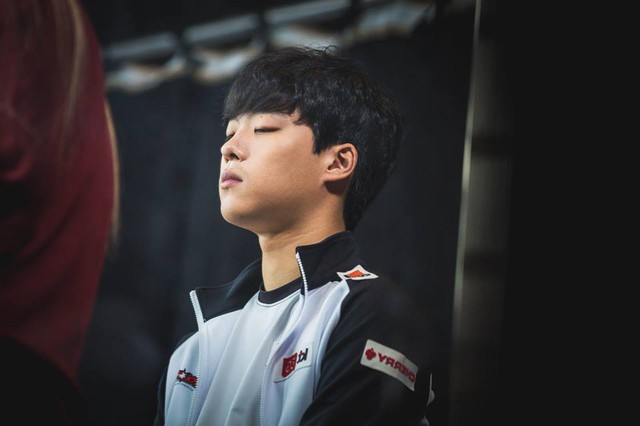 KT Rolster bất ngờ nhận được sự an ủi từ...cộng đồng LMHT Hàn Quốc dù đại bại trước Invictus Gaming, phải chăng đây là lý do? - Ảnh 2.