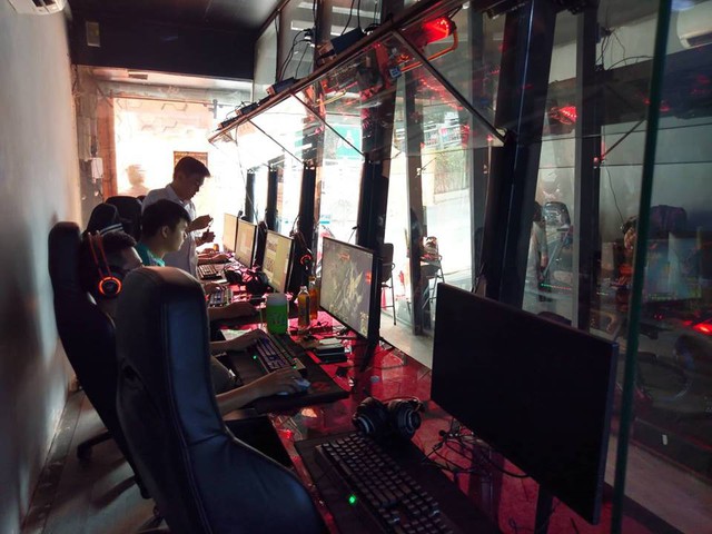 Xuất hiện phòng game nhỏ nhưng có võ đầu tư hẳn quái vật RTX 2080 tại Việt Nam - Ảnh 5.