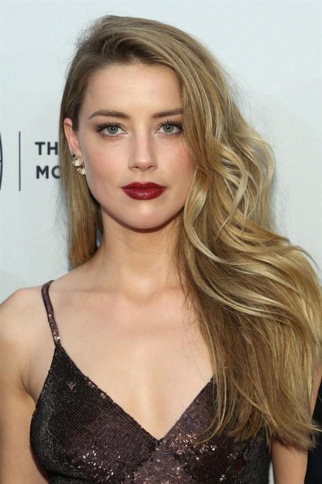 Bỏng mắt với những hình ảnh quyến rũ của Amber Heard, nữ vương xinh đẹp tóc đỏ trong Aquaman - Ảnh 3.