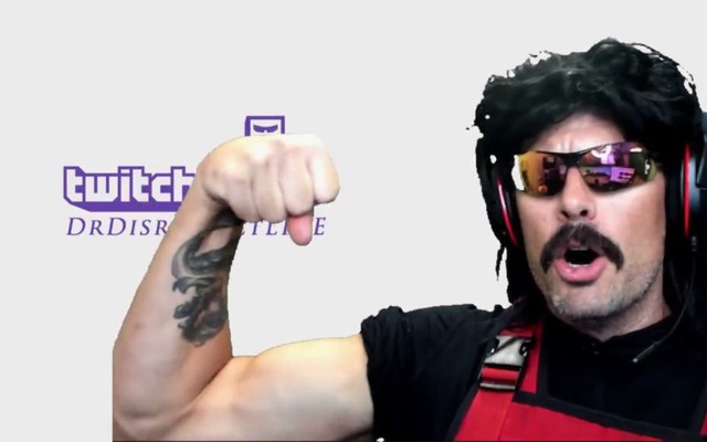 Bị giết một cách khó hiểu, Dr Disrespect gọi PUBG là trò chơi hỗn độn và thảm hại nhất - Ảnh 2.