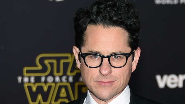 
J.J. Abrams, đạo diễn The Force Awakens sẽ là người thực hiện Star Wars IX

