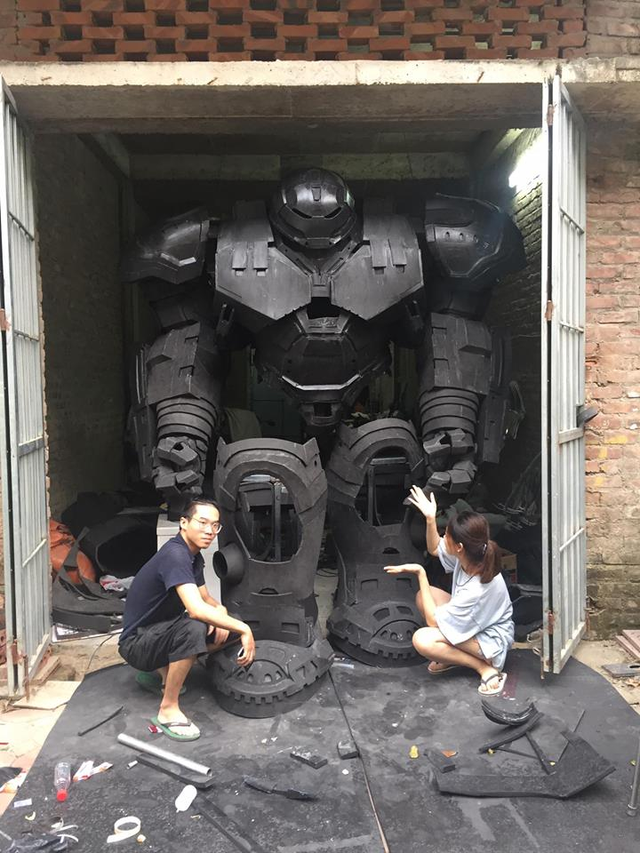 Mê sáng tạo, chàng trai Việt cho ra đời bộ giáp Hulkbuster siêu hoành tráng  - Ảnh 1.