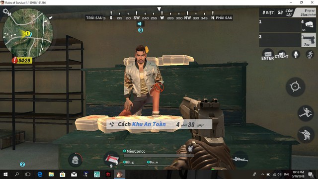
Game thủ điều khiển nhân vật nhảy lên bàn và nhờ đồng đội chụp màn hình làm kỷ niệm.
