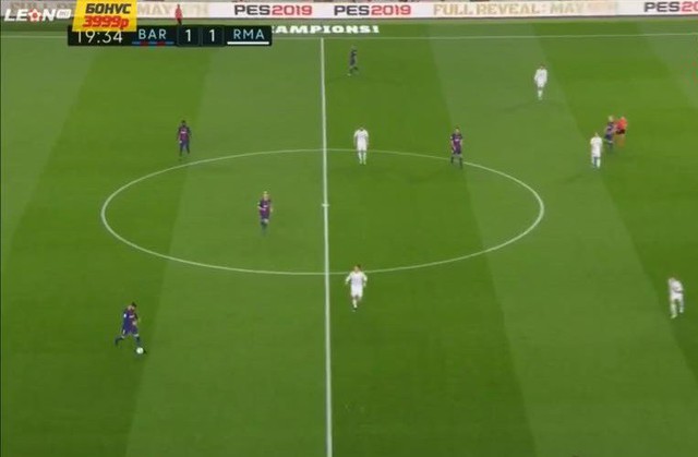 
Dòng quảng cáo của PES 2019 liên tục xuất hiện trong trận siêu kinh điển giữa Barca và Real

