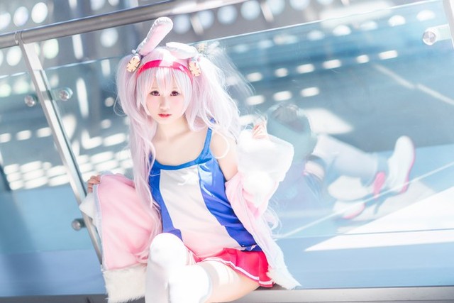 Cùng ngắm cosplay thiên thần loli trong game di động Azur Lane - Ảnh 1.