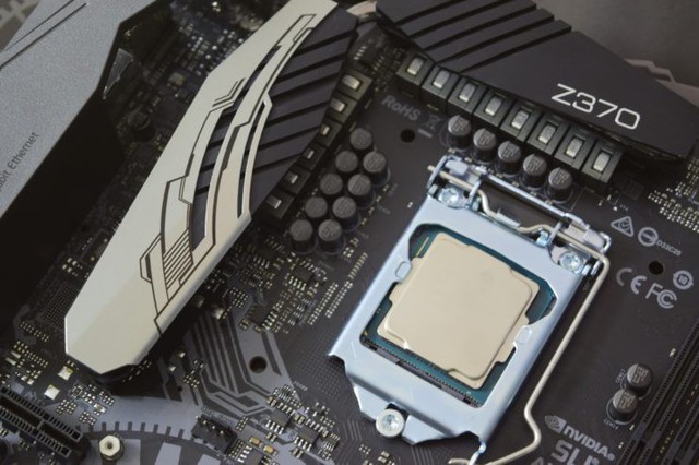 Rò rỉ chi tiết chip Intel Core i9 thế hệ thứ 9 siêu mạnh cho máy bàn - Ảnh 1.