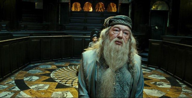 16 bí mật bất ngờ hiếm ai biết về Hiệu trưởng Dumbledore (P.2) - Ảnh 3.