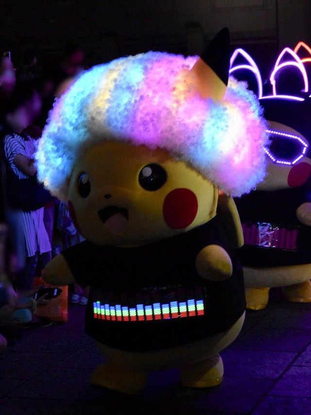 Năm nay không đi diễu hành, thế nhưng biệt đội Pikachu lại tổ chức tiệc quẩy suốt đêm tại Nhật Bản - Ảnh 4.