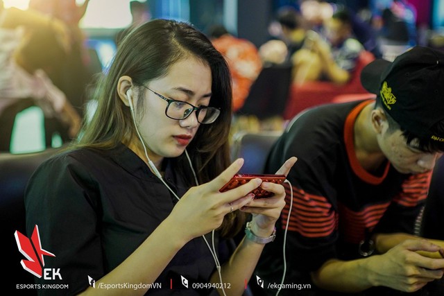 Xuất hiện cyber chuyên dành cho game thủ chinh chiến trên điện thoại di động tại Hà Nội - Ảnh 10.