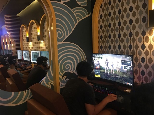 Cận cảnh dàn máy cấu hình khủng của CV Gaming tại TP Hồ Chí Minh - Ảnh 6.