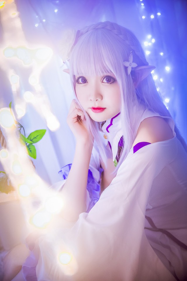 Cosplay tuyệt đẹp về nàng công chúa tóc trắng Emilia trong Re:Zero - Ảnh 8.