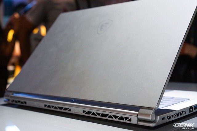 Cận cảnh laptop mỏng nhẹ Prestige PS42 đến từ MSI: chỉ 1,19 kg, pin 10 giờ, giá gần 21 triệu đồng - Ảnh 16.