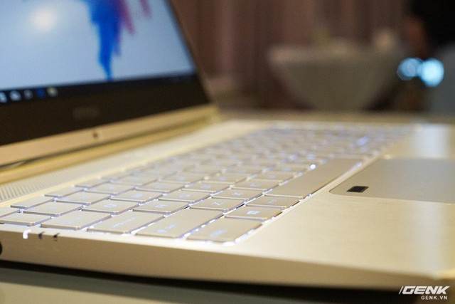 Cận cảnh laptop mỏng nhẹ Prestige PS42 đến từ MSI: chỉ 1,19 kg, pin 10 giờ, giá gần 21 triệu đồng - Ảnh 8.