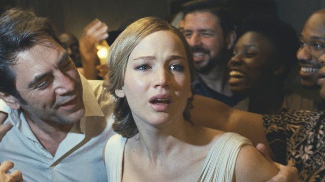 Jennifer Lawrence trong Mother!