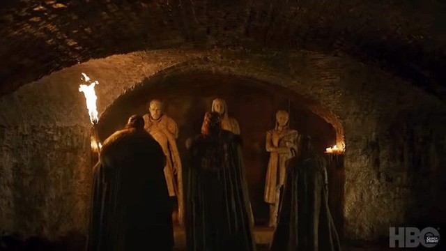 Teaser Game of Thrones Mùa 8 vừa ra mắt, fan đã soi ngay được 5 chi tiết bí ẩn - Ảnh 4.