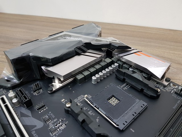 Gigabyte B450 Aorus Pro: Bo mạch chủ tuyệt vời cho những máy tính chơi game tầm trung - Ảnh 3.