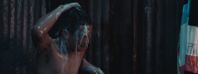 Huy Khánh sợ hãi chạy thoát thân trong trailer đầu tiên của siêu phẩm ma hài Lật Mặt: Nhà Có Khách - Ảnh 4.