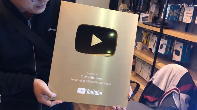 Trên tay Nút vàng Youtube cùng Dũng CT - Ảnh 4.