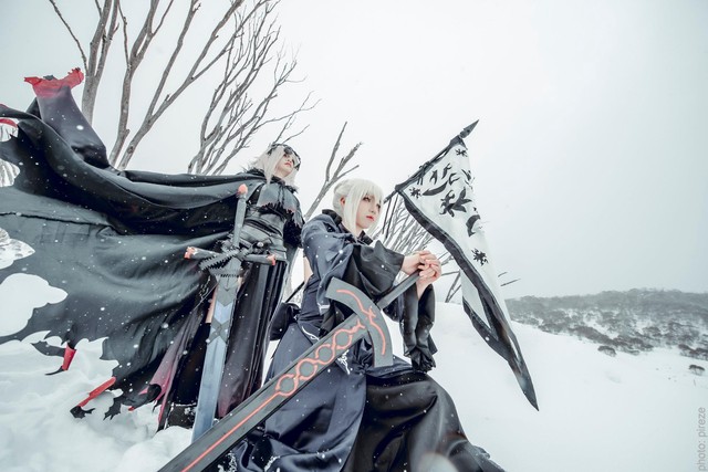 Cosplay nàng Saber và Jeanne dArc song kiếm hợp bích trên nền tuyết trắng trong Fate/Grand Order - Ảnh 11.