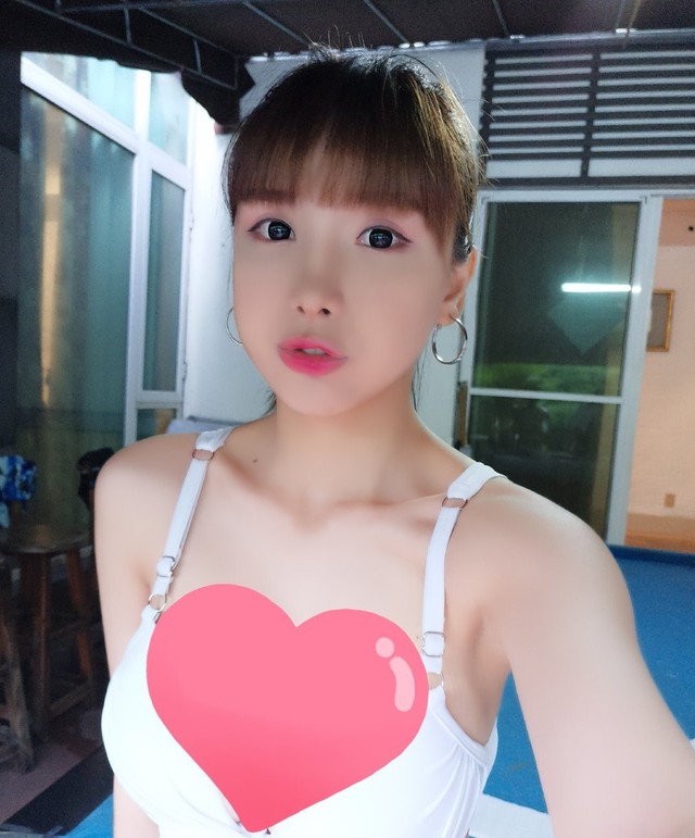 Hot girl mặt như baby sở hữu 1 triệu follow để lộ mặt thật khiến nhiều fan sốc nặng - Ảnh 3.