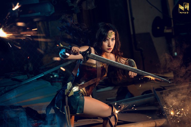 Xem loạt ảnh cosplay Wonder Woman đầy khí chất Chị Đại của coser người Việt Neyu H  - Ảnh 9.