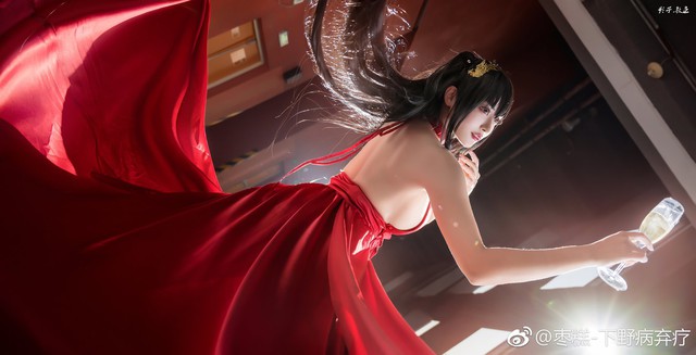 Bỏng mắt khi ngắm nàng waifu nổi tiếng trong tựa game mobile Azur Lane - Ảnh 3.