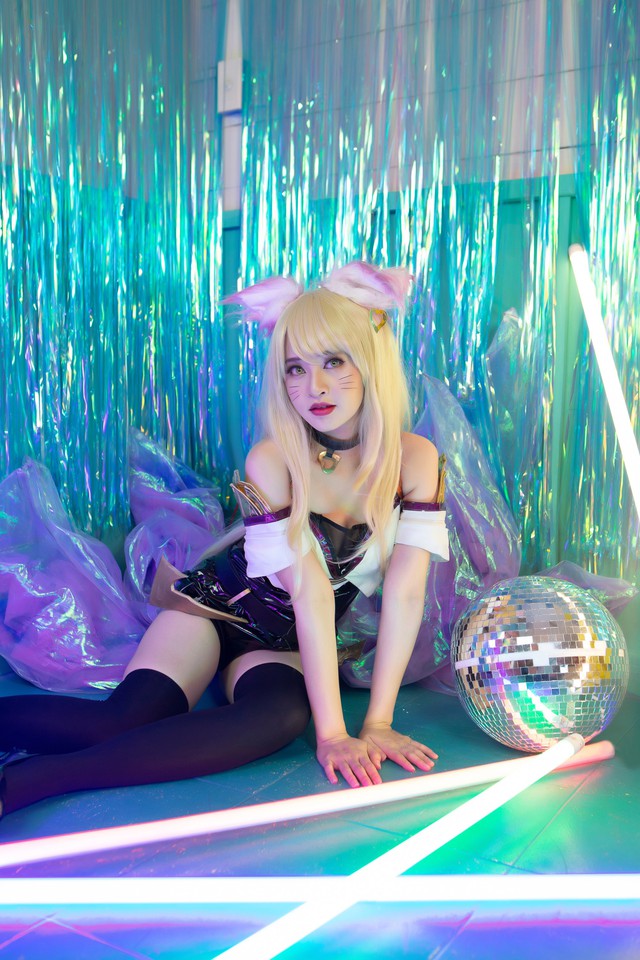 Chiêm ngưỡng bộ ảnh cosplay K/DA Ahri hút hồn của streamer Thảo Ngân - Ảnh 4.