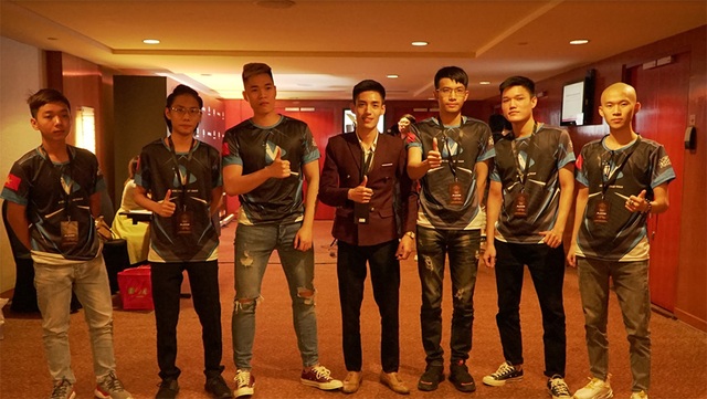 Đồng hành cùng đội tuyển Mobile Legends: Bang Bang Việt Nam  - Những khoảnh khắc đẹp tại M1 World Championship 2019 - Ảnh 10.