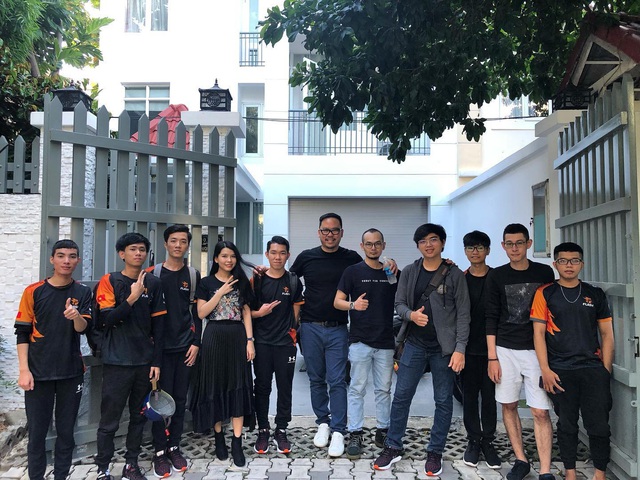 LMHT: Team Flash không sai, anh chủ của SGD vừa nợ, quỵt lương vừa cào mặt ăn vạ? - Ảnh 3.