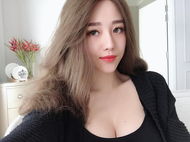 Da trắng mặt xinh, hot girl Việt cứ tung ảnh sexy là cộng đồng mạng dậy sóng - Ảnh 5.