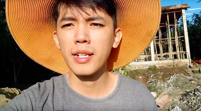  Youtuber nghị lực nhất Việt Nam: ở nhà tre nứa, làm phụ hồ nhưng vẫn gây dựng được channel ẩm thực hơn 760k subscribers - Ảnh 2.