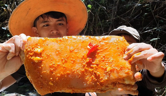  Youtuber nghị lực nhất Việt Nam: ở nhà tre nứa, làm phụ hồ nhưng vẫn gây dựng được channel ẩm thực hơn 760k subscribers - Ảnh 31.