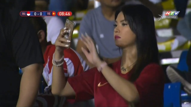 Có thánh nữ Maria Ozawa đến giương cờ ủng hộ, Indonesia vẫn thua đậm Việt Nam trong trận chung kết Seagames 30 - Ảnh 3.