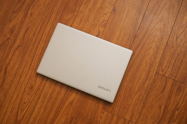 Đánh giá Lenovo IdeaPad 720S - Laptop nhỏ nhắn xinh xắn nhưng có võ  - Ảnh 1.